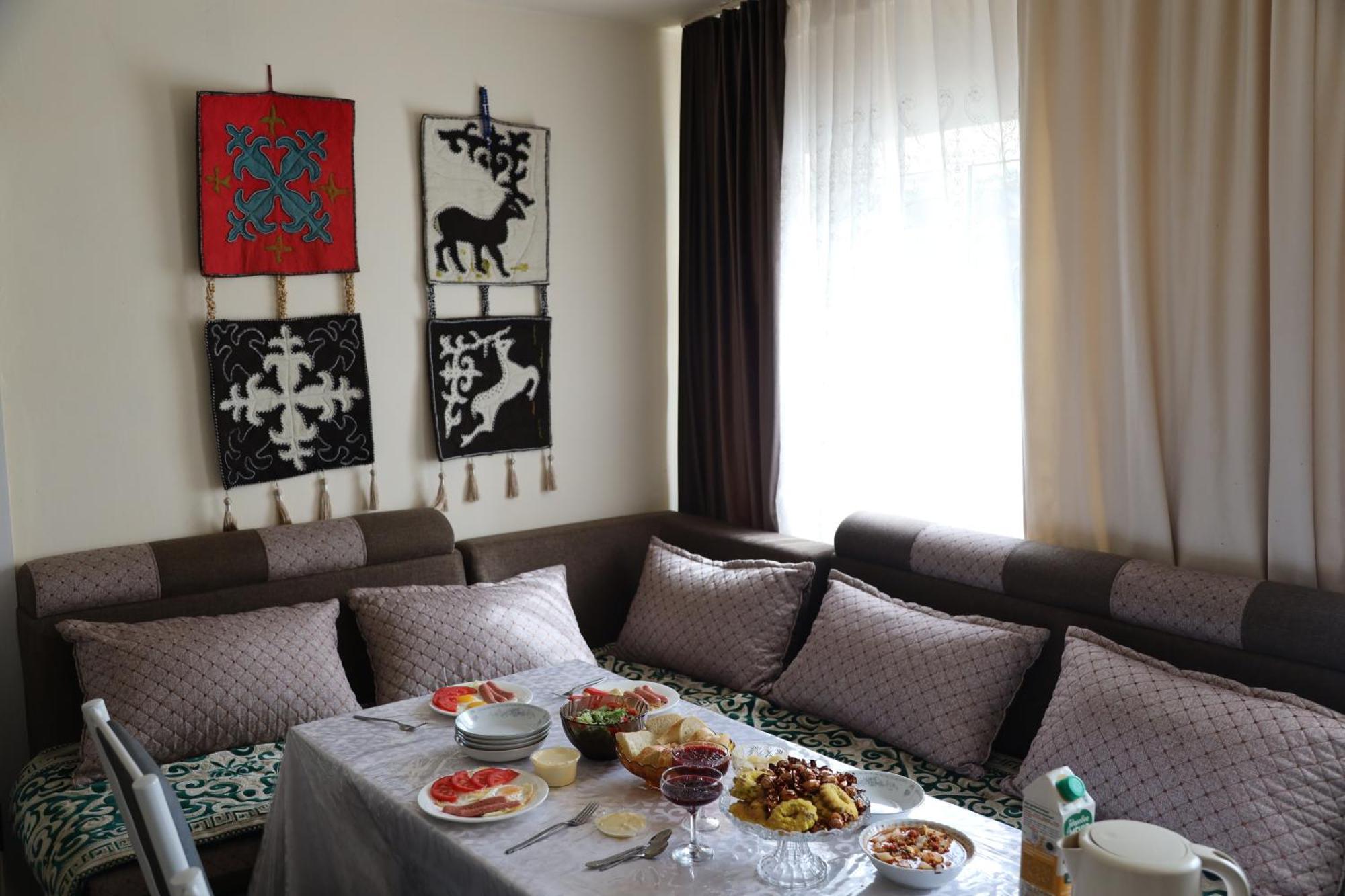 By River 246 Hotel Karakol Bagian luar foto
